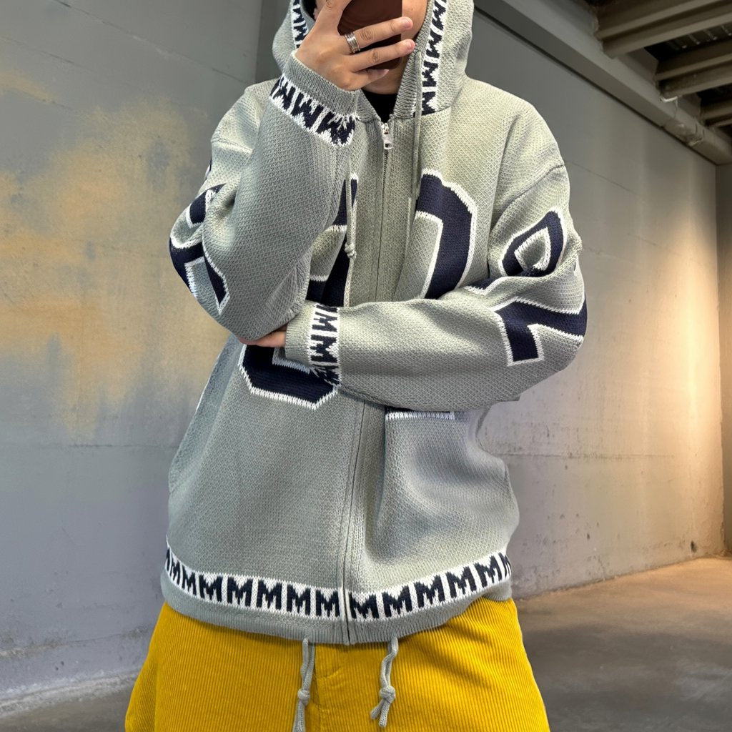 カレッジナンバリングジップアップニットパーカー K0708