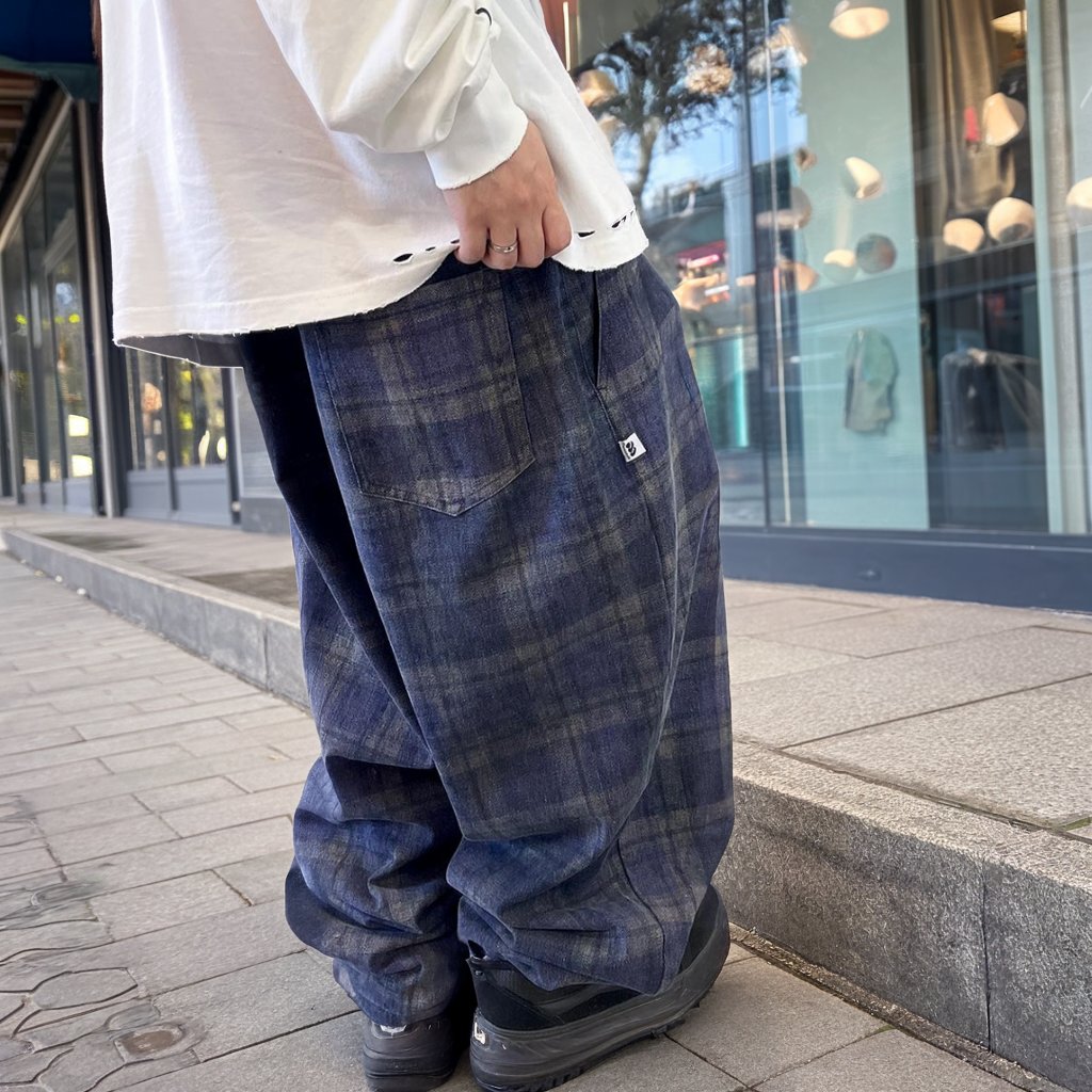 【OUTLET/即納】チェック柄 ルーズテーパードパンツ K0524