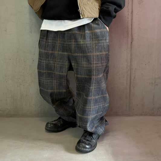 チェック柄ワイドテーパードパンツ K0823
